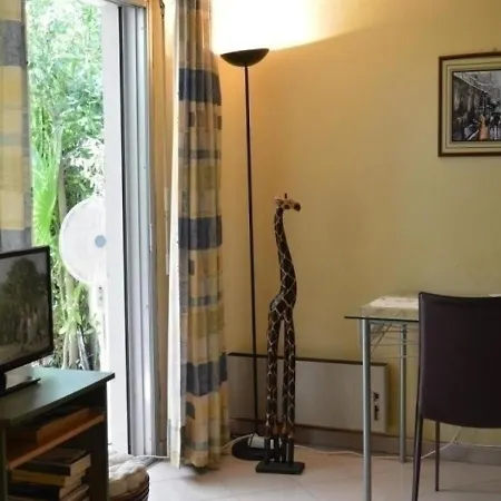 Lägenhet Le Balcon Des Golfs